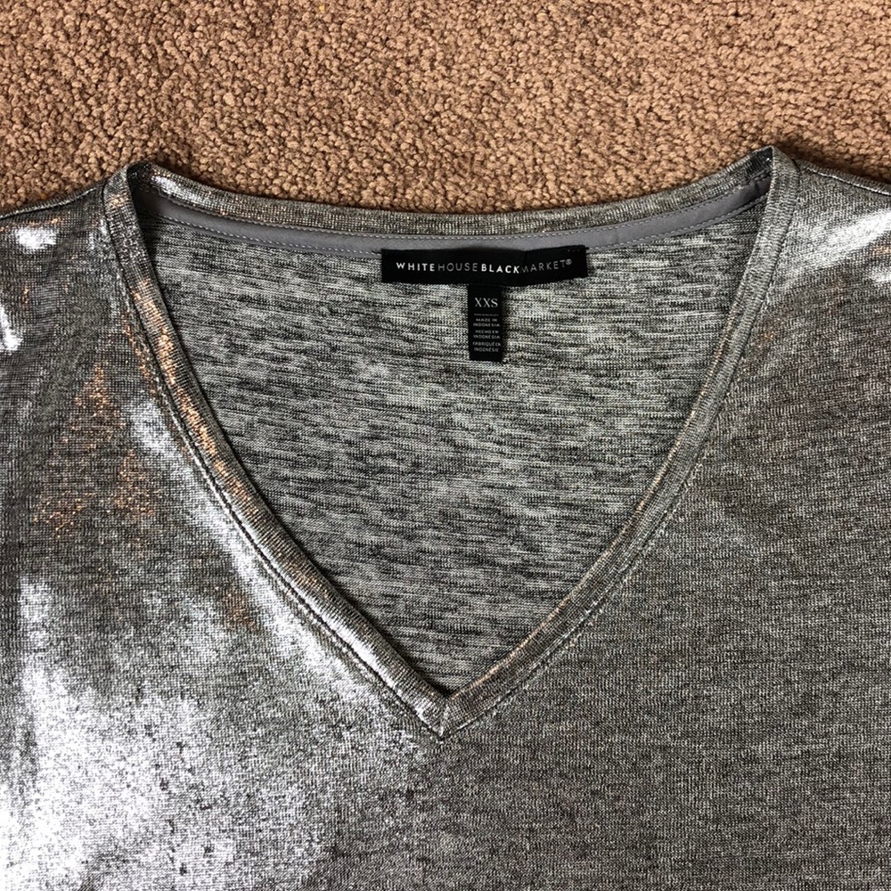 White House Black Market Metallic T-Shirt XXS